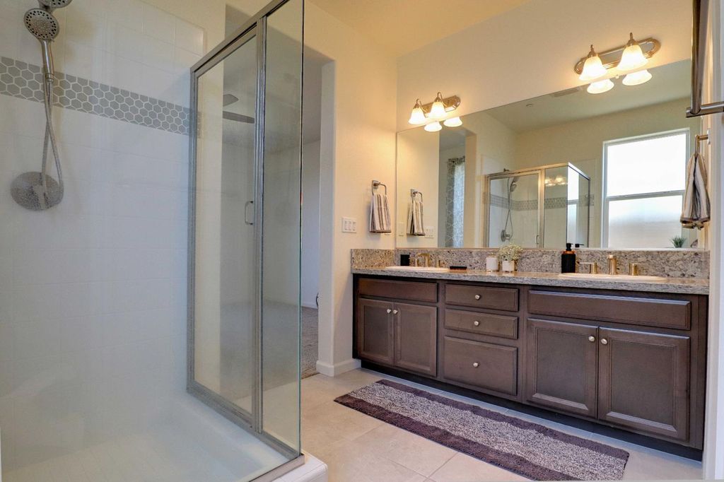 Image 26 of property listing at 4049 San Jose Avenue, Clovis, CA 93619