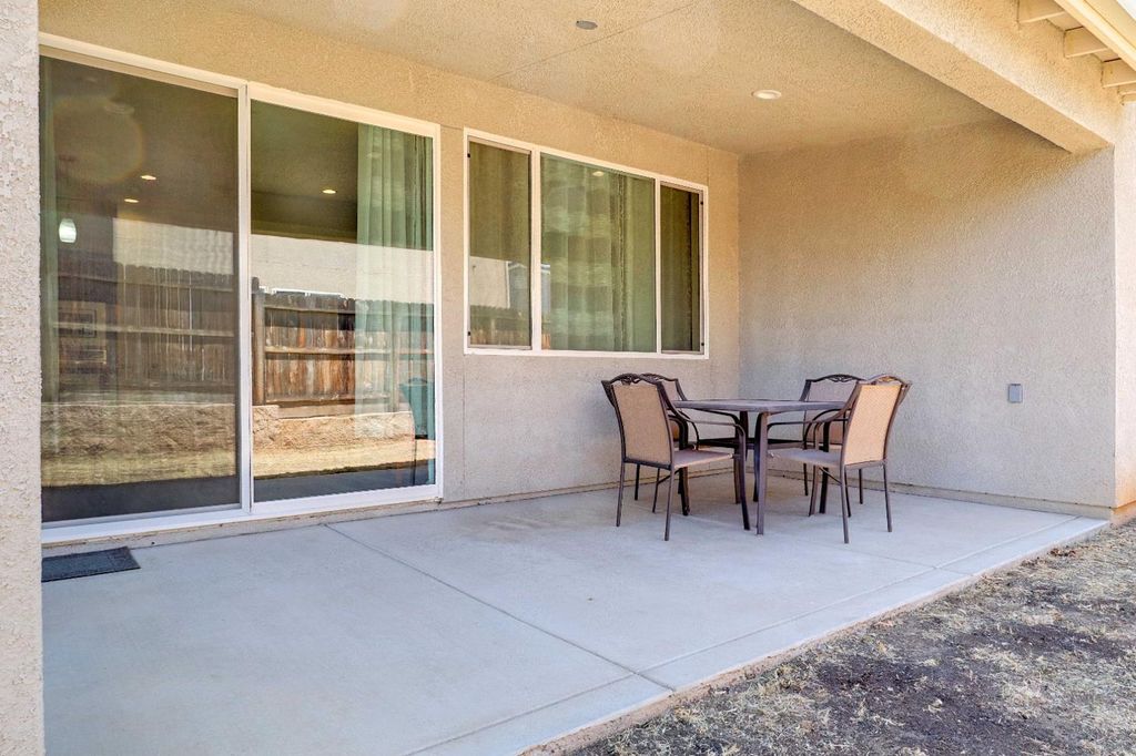 Image 33 of property listing at 4049 San Jose Avenue, Clovis, CA 93619