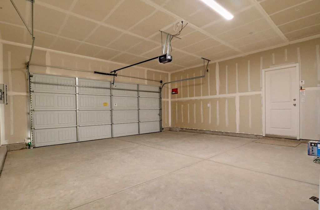 Image 35 of property listing at 4049 San Jose Avenue, Clovis, CA 93619