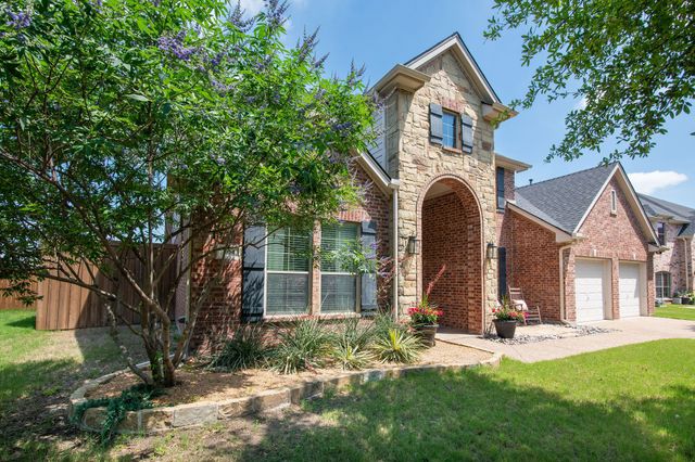 204 Country Lakes Drive, Argyle, TX 76226