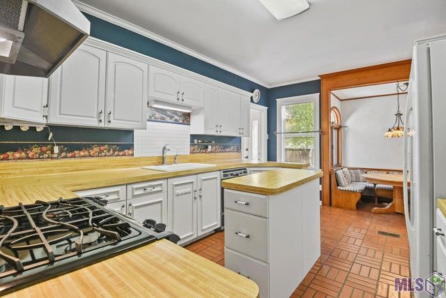 3529 Cole Dr, Baton Rouge, LA 70806