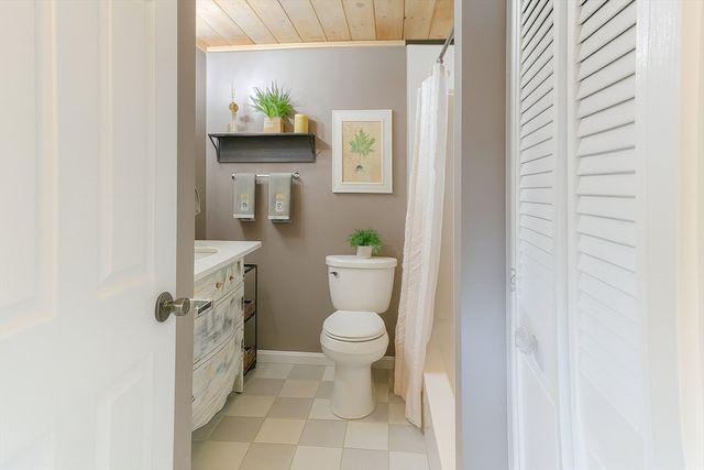 15 Foundry St C32, Easton, MA 02375