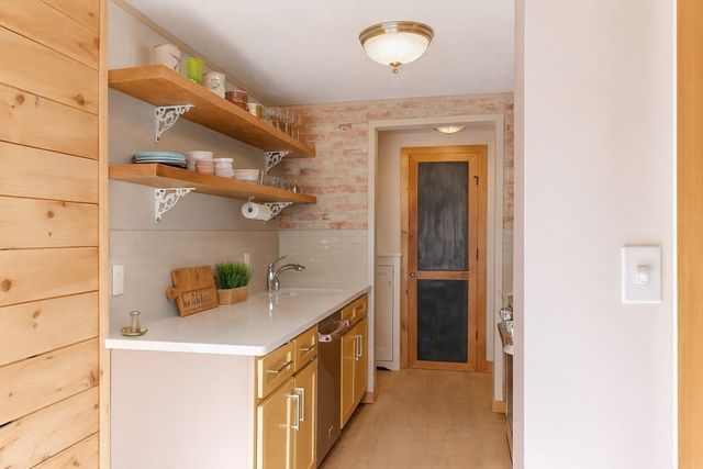 15 Foundry St C32, Easton, MA 02375