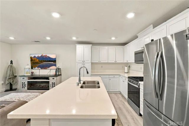 7155 Citrus Ave 374, Fontana, CA 92336