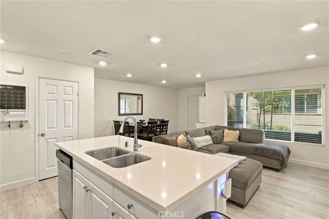 7155 Citrus Ave 374, Fontana, CA 92336