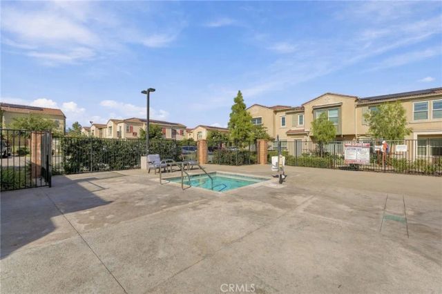 7155 Citrus Ave 374, Fontana, CA 92336