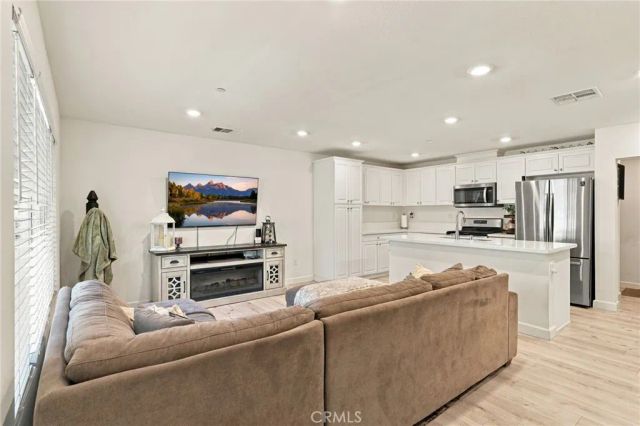 7155 Citrus Ave 374, Fontana, CA 92336