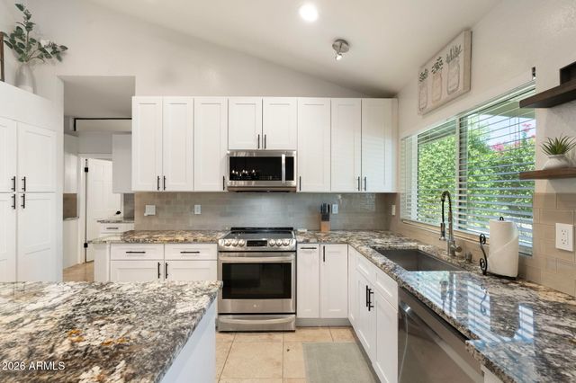 4802 E HILLERY Drive, Scottsdale, AZ 85254