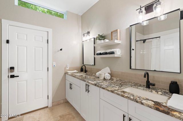 4802 E HILLERY Drive, Scottsdale, AZ 85254
