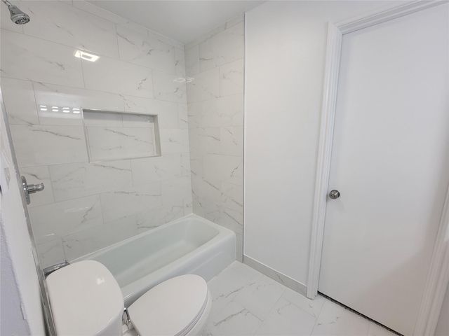1808 Saxony Lane, Houston, TX 77058