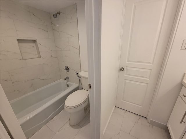 1808 Saxony Lane, Houston, TX 77058