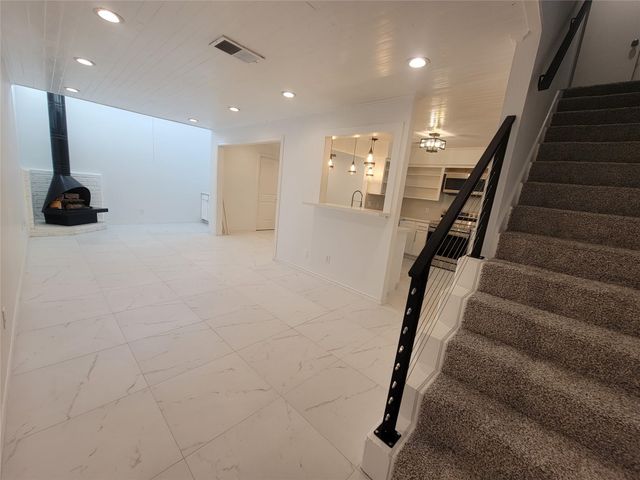 1808 Saxony Lane, Houston, TX 77058