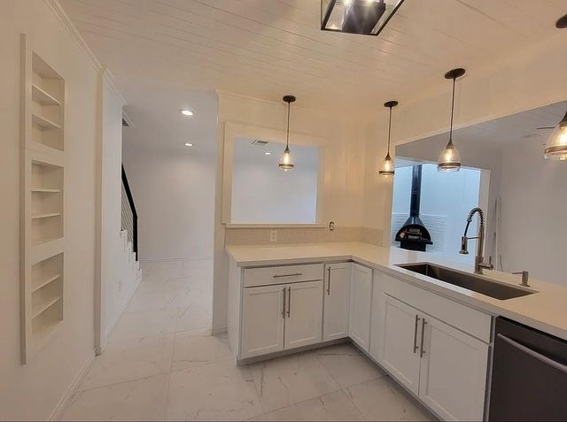 1808 Saxony Lane, Houston, TX 77058