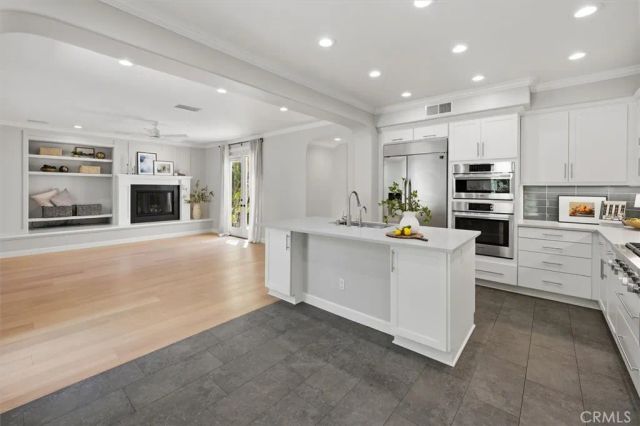 24905 Ironwood, Valencia, CA 91355