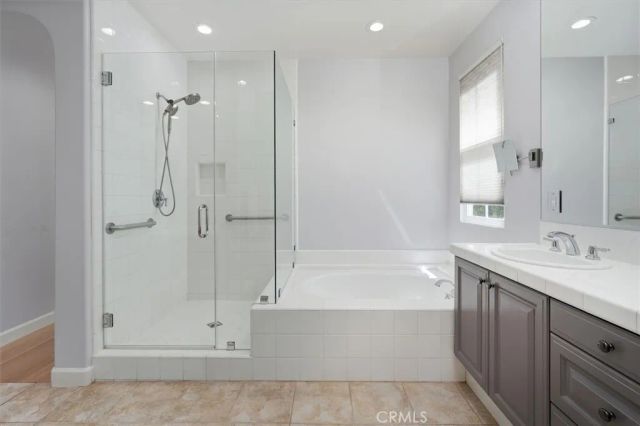 24905 Ironwood, Valencia, CA 91355