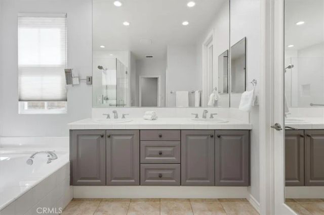24905 Ironwood, Valencia, CA 91355