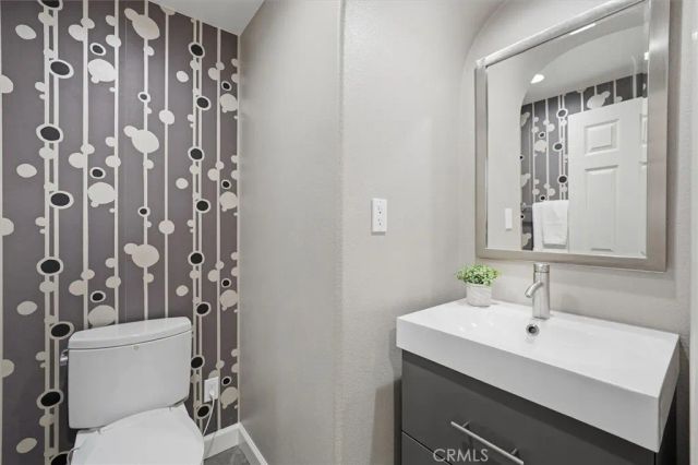 24905 Ironwood, Valencia, CA 91355