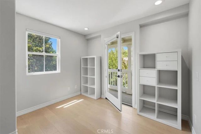 24905 Ironwood, Valencia, CA 91355