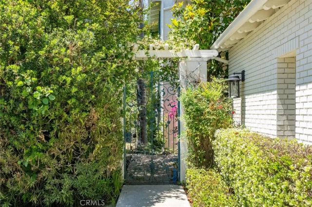 24905 Ironwood, Valencia, CA 91355