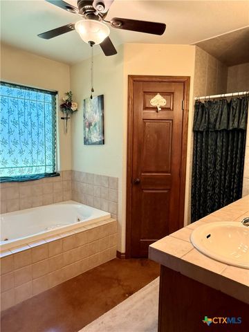 370 County Road 4126, Lampasas, TX 76550