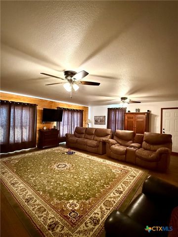 370 County Road 4126, Lampasas, TX 76550