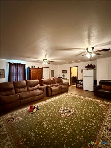 370 County Road 4126, Lampasas, TX 76550