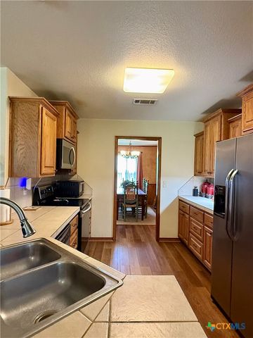 370 County Road 4126, Lampasas, TX 76550