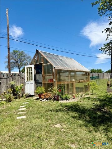 370 County Road 4126, Lampasas, TX 76550