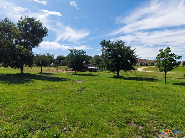 370 County Road 4126, Lampasas, TX 76550