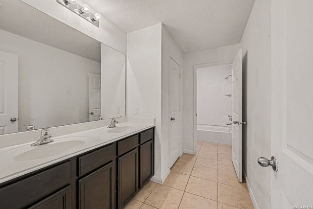 247 Azalea Way, New Braunfels, TX 78132