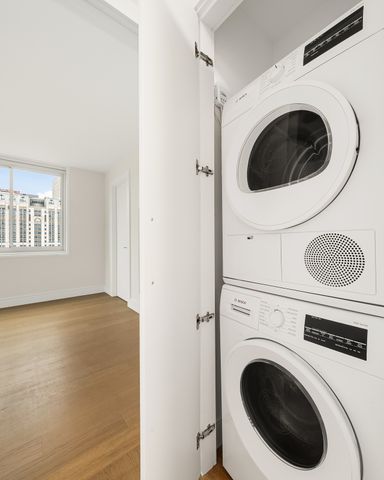 555 Main St Apt 805, New York City, NY 10044