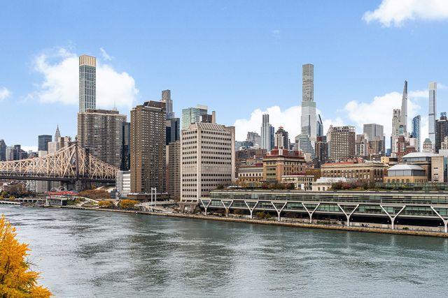 555 Main St Apt 805, New York City, NY 10044