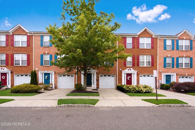28 Abby Road, Farmingdale, NJ 07727