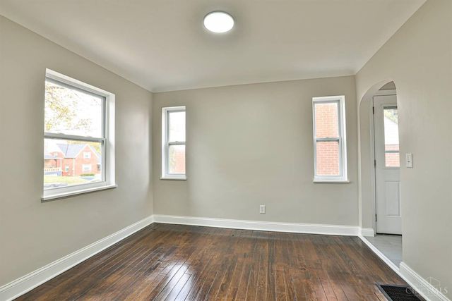 6402 Mayflower Avenue, Cincinnati, OH 45237