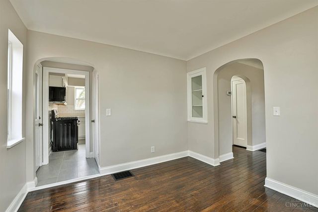 6402 Mayflower Avenue, Cincinnati, OH 45237