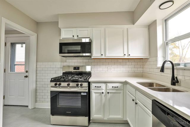 6402 Mayflower Avenue, Cincinnati, OH 45237