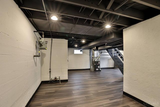 6402 Mayflower Avenue, Cincinnati, OH 45237