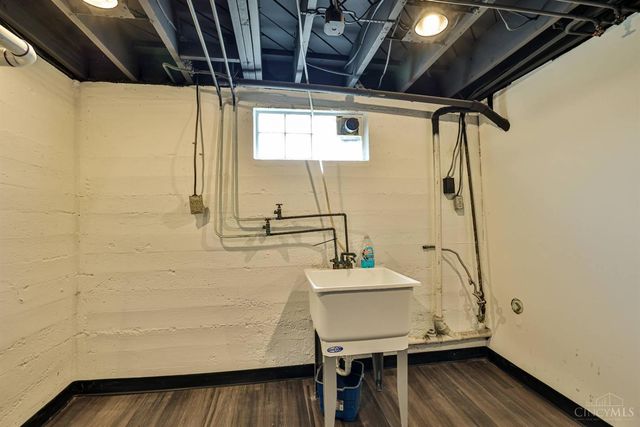 6402 Mayflower Avenue, Cincinnati, OH 45237