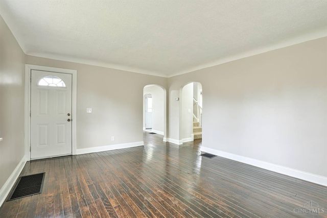 6402 Mayflower Avenue, Cincinnati, OH 45237