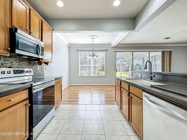 4221 CLYBOURNE Lane, Jacksonville, FL 32216