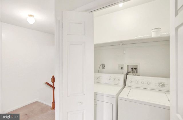 4713-A CHARLES RD, Mechanicsburg, PA 17050