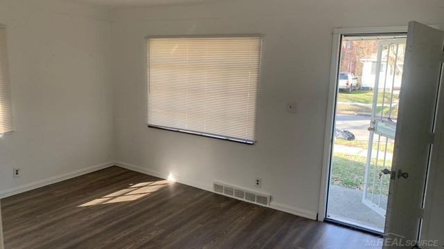 19392 Pelkey Street, Detroit, MI 48205