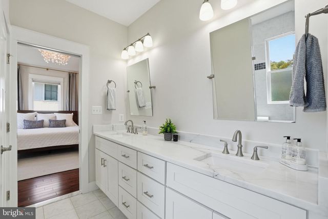 401 N EDGEWOOD ST, Arlington, VA 22201
