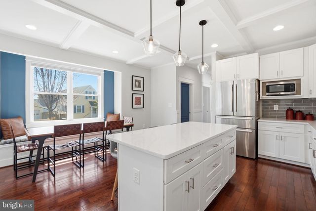 401 N EDGEWOOD ST, Arlington, VA 22201