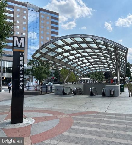 401 N EDGEWOOD ST, Arlington, VA 22201