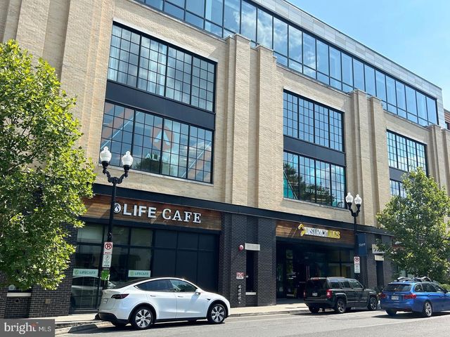 401 N EDGEWOOD ST, Arlington, VA 22201