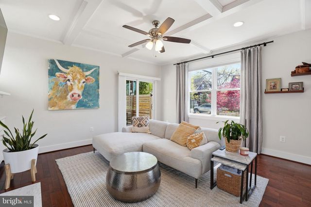 401 N EDGEWOOD ST, Arlington, VA 22201