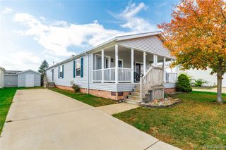 11160 Chestnut Run Court, South Lyon, MI 48178