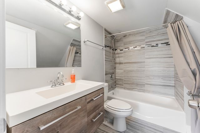 1448 Hervey Avenue, North Chicago, IL 60064