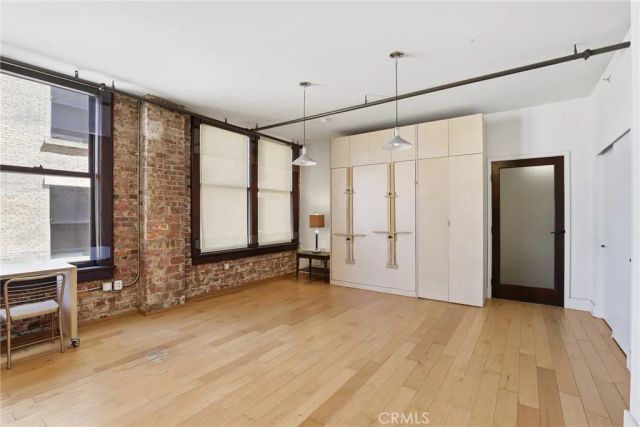 460 S Spring 1008, Los Angeles, CA 90013